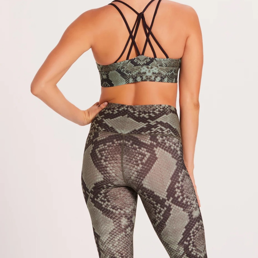 🆕🆕 Niyama Sol Bra and Leggings SET - Picture 4 of 10